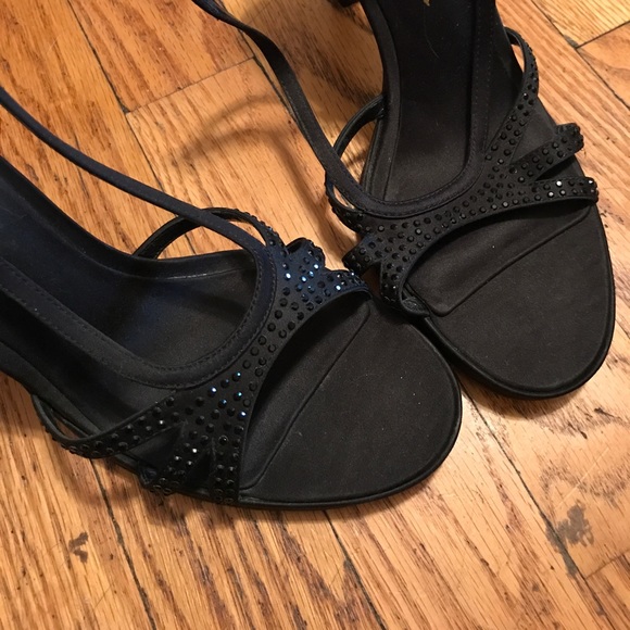 Black heels (sandals) - Picture 3 of 4